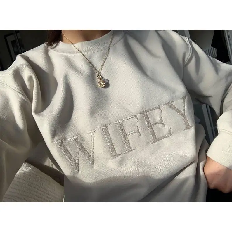 Custom Logo Bride Hoodie Bachelorette Party Shirts Bride Team Party T-Shirt Wedding Party Tshirt Bridesmaid Crewneck Sweatshirt