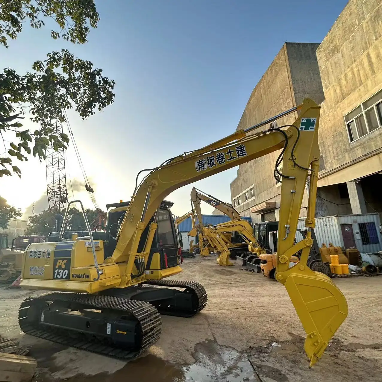 13-тонный гусеничный гидравлический экскаватор komatsu PC130 с хорошей производительностью PC200/PC240/PC300