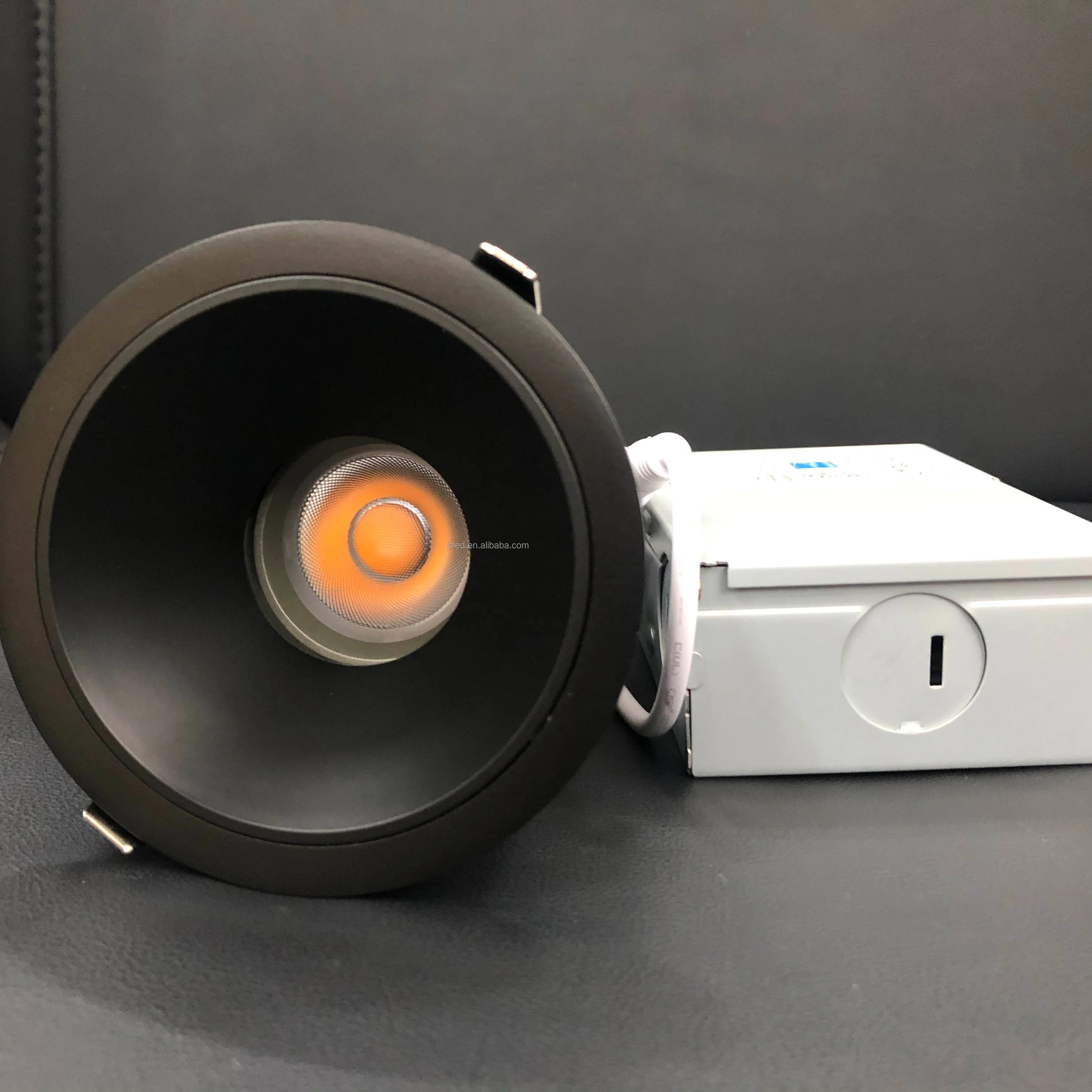 Top Selling IC Rated Black Round Adjustable Recessed Led Downlights Waterproof Pot Light 5CCT Power Changeable 7-10W 100-130V