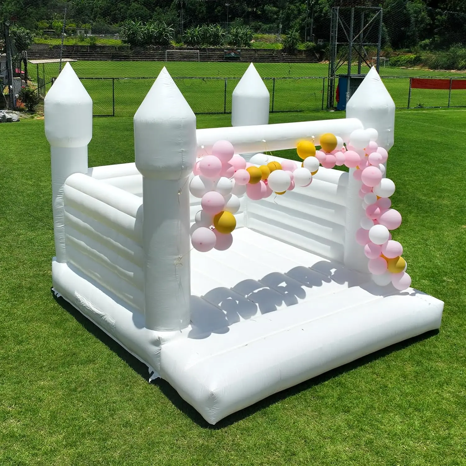 China Factory Wholesale Inflatable White Bouncy Castle White Bounce House For Wedding