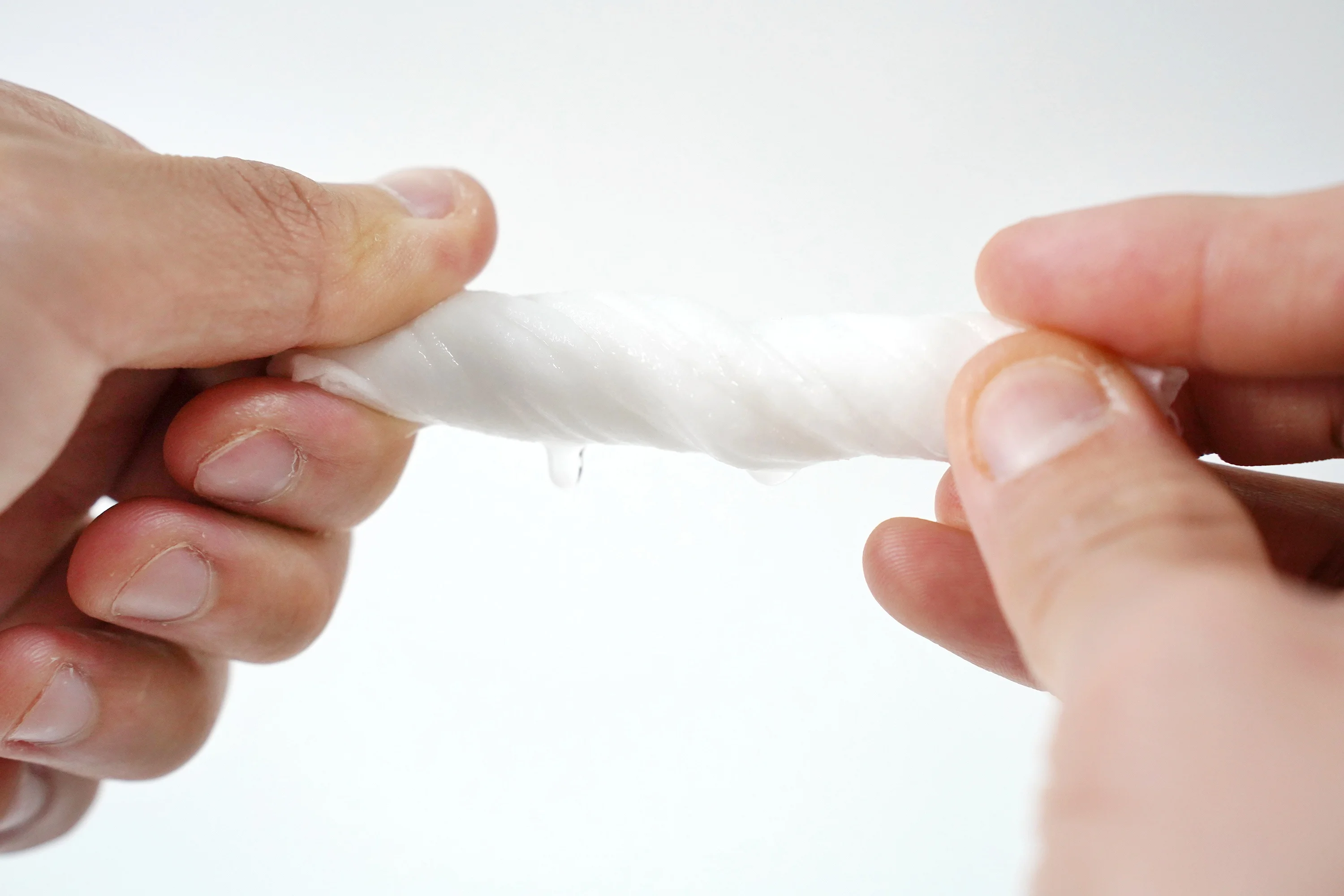 Factory wholesale 30Gsm,33Gsm,35Gsm 100% Plain Cotton Spunlace Nonwoven Fabric