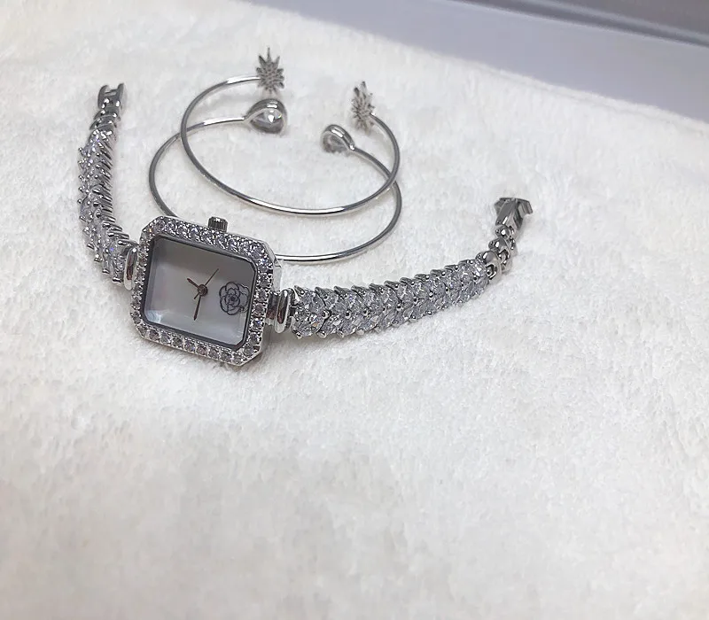 Luxury Crystal Watch Fashion Quartz Watches Ladies Wrist Watches Stainless Steel Female Glass Women Customised Rectangle 2024