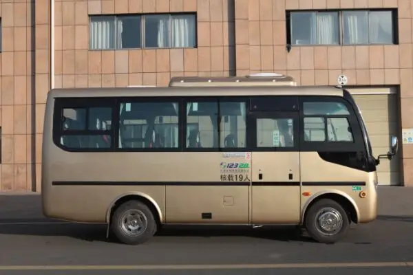 Полная информация Прямая поставка с завода Dongfeng 19 мест дизельный/Электрический/передний двигатель прочный туристический автобус для Африки плохой дороги