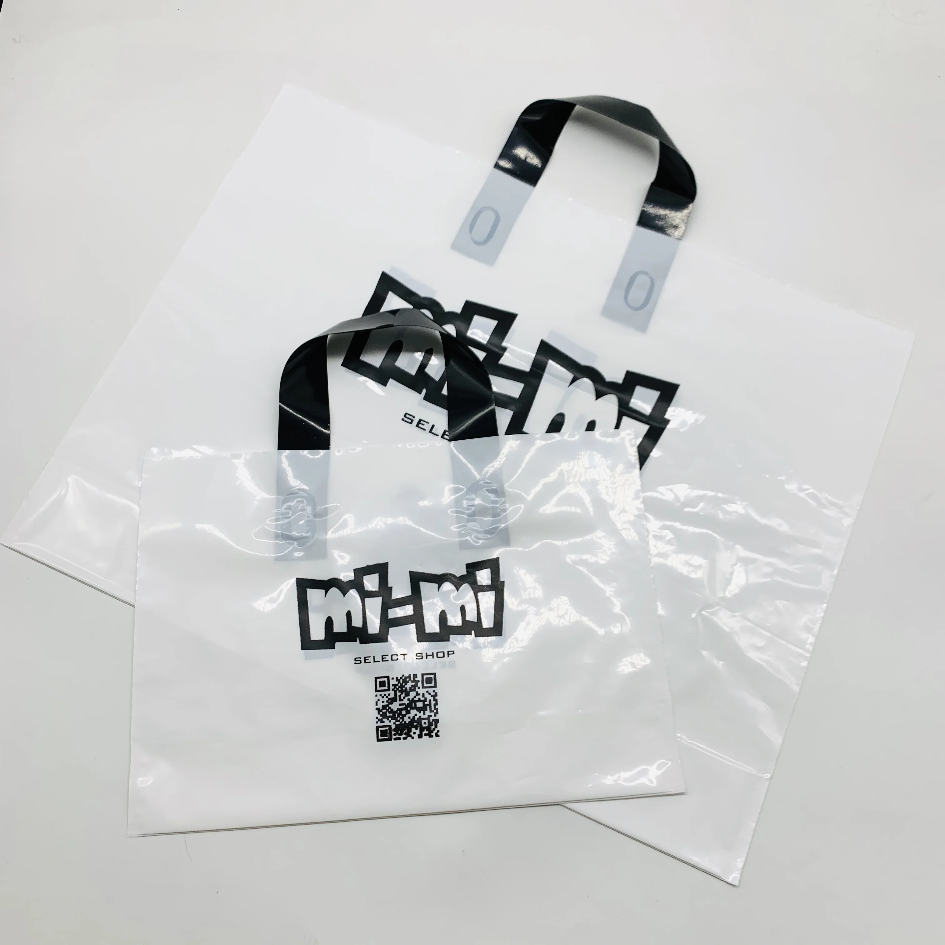 Custom Printed Gusset Side Plastic Die Cut Bag PE Plastic Handle Shopping Bag With Your Own Logo