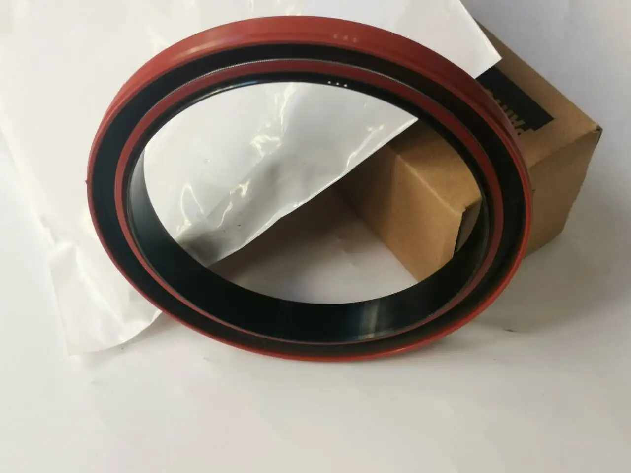 High performance Series 50  Series 60 diesel engine industrial machinery parts rear crankshaft oil seal 23501544