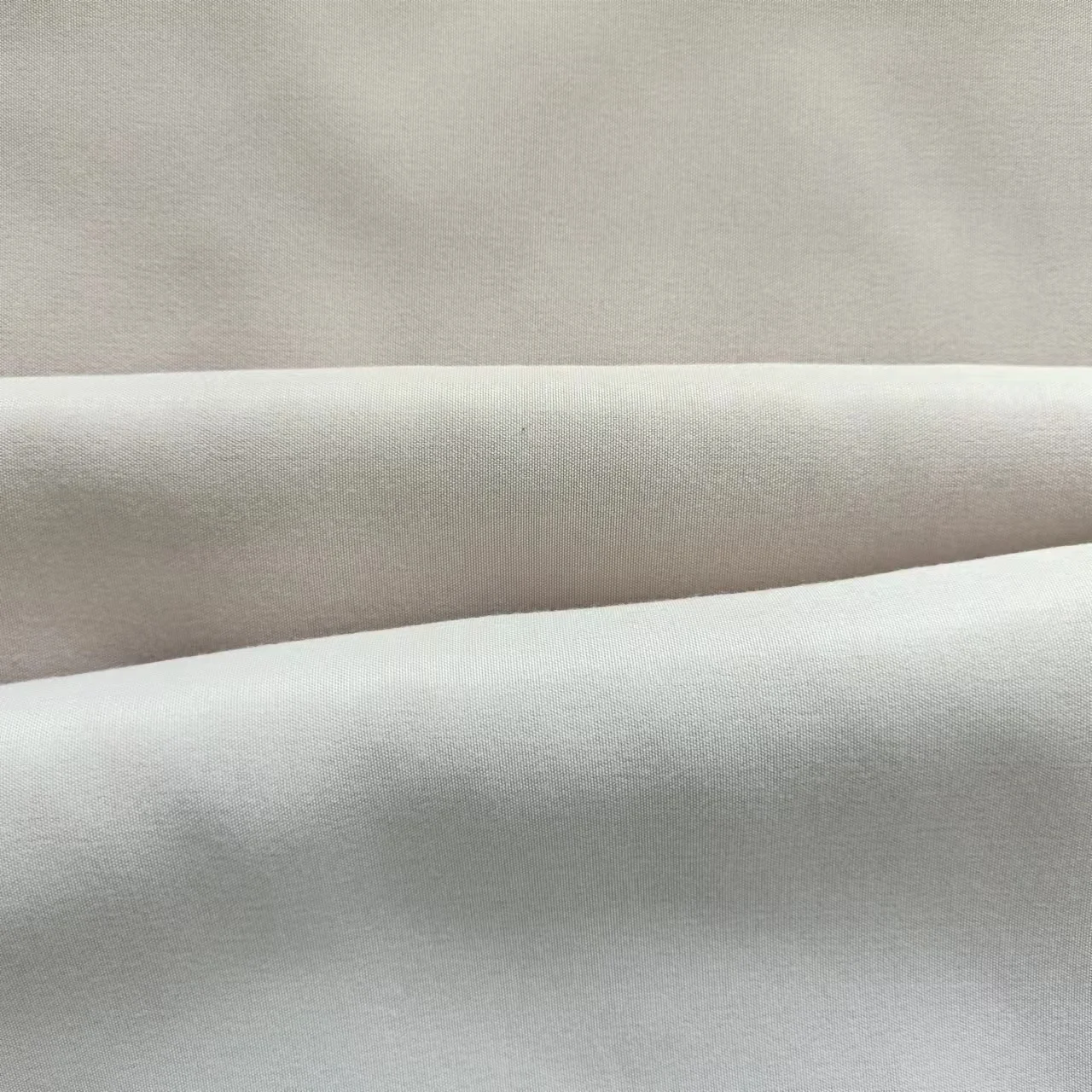 Custom your own color plain dyed brushed micro fiber white polyester bedsheets fabric in roll