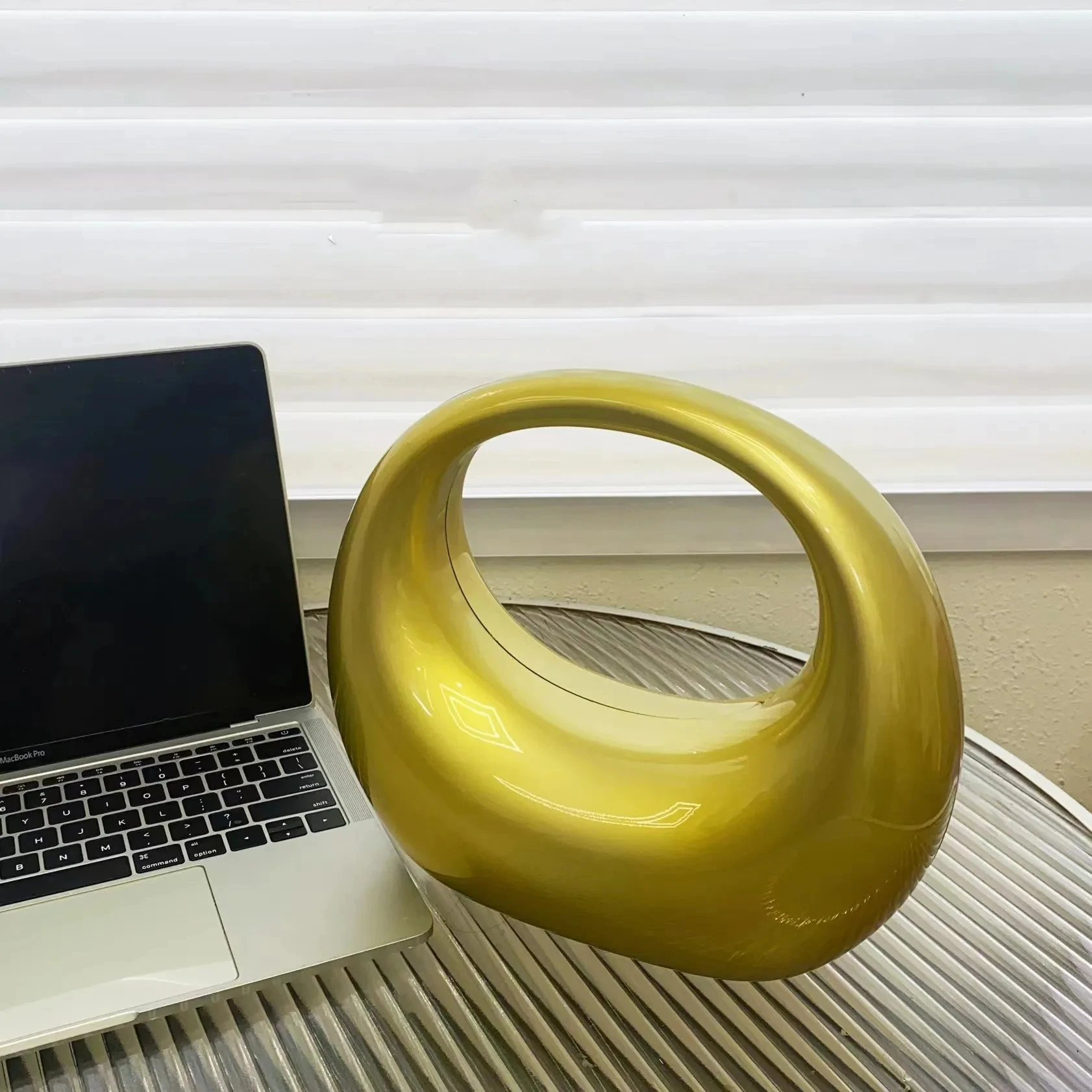 Gradient Wedding Clutch Purse Goose Egg Acrylic Handbags for Women Luxury Evening Bags 2024