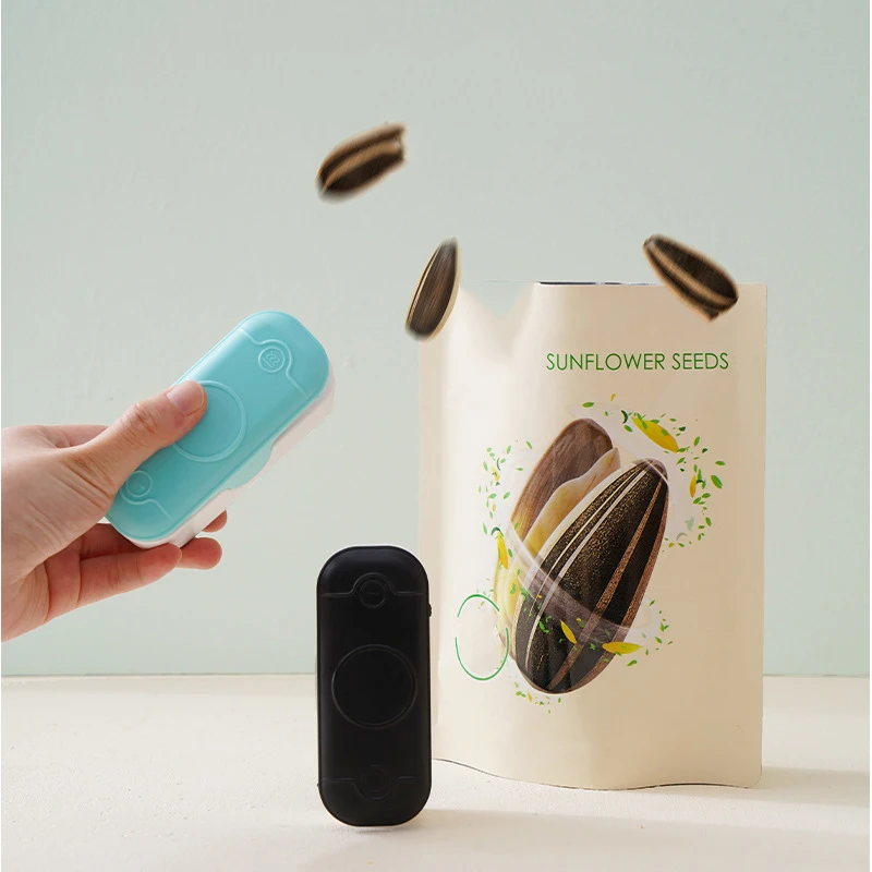 2 in 1 Mini USB Vacuum Sealing Machine Portable Food Bag Sealing Machine Snack Sealing And Cutting Dual-purpose Sealing Machine