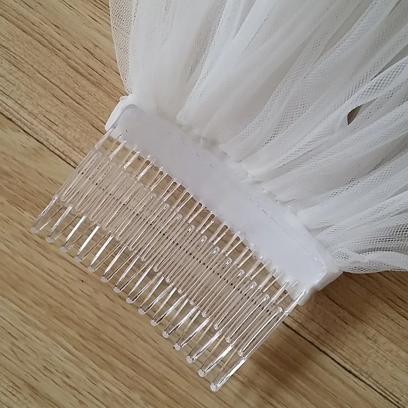 Simple Double Layers Tulle Flower Short Wedding Veils with Comb Korean Beige Shoulder Length Bridal Veils for Women