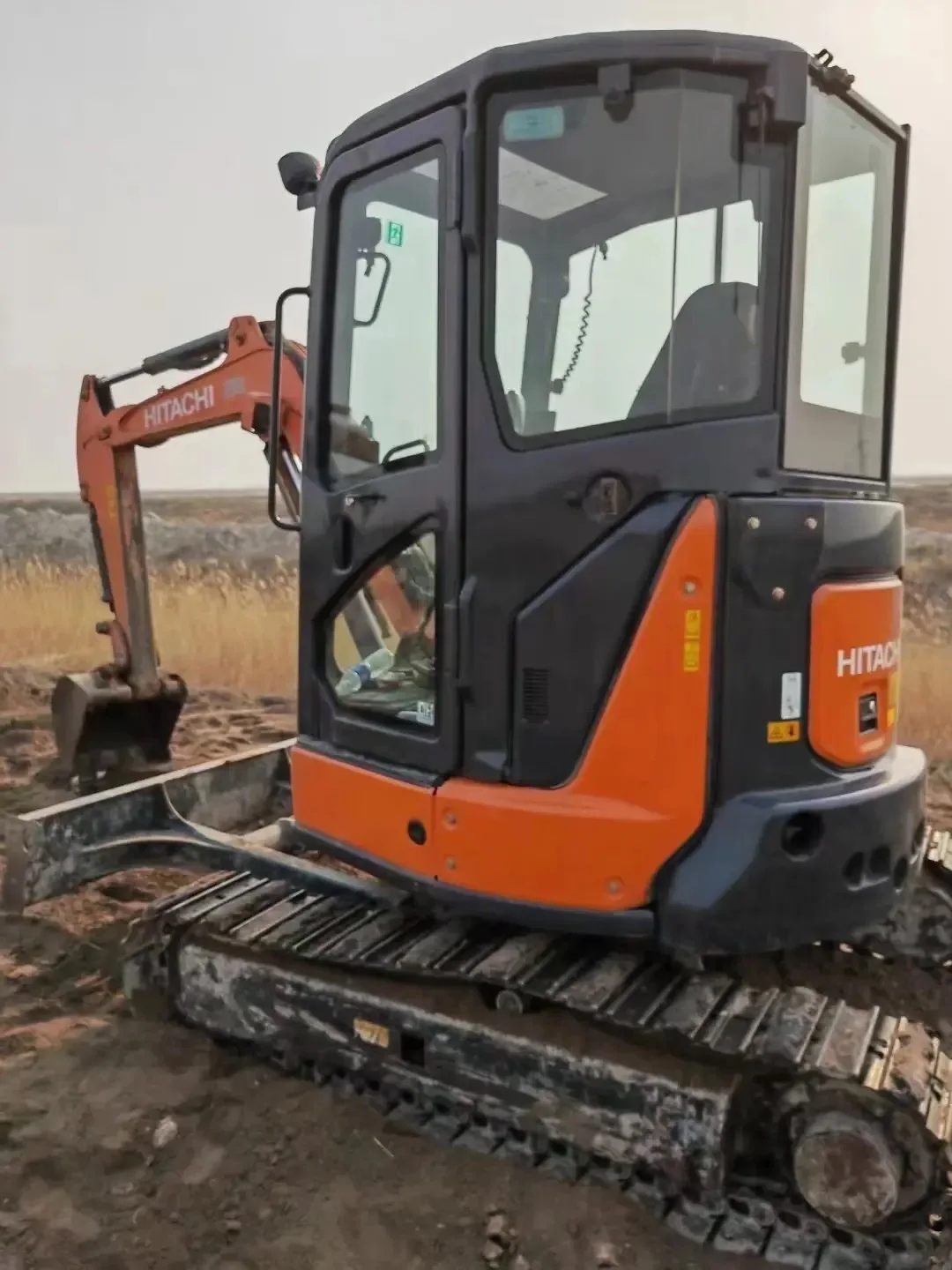 Б/у экскаваторы Hitachi ZX35/ ZX35/ZX60 5-тонные мини-экскаваторы продаются по низкой цене