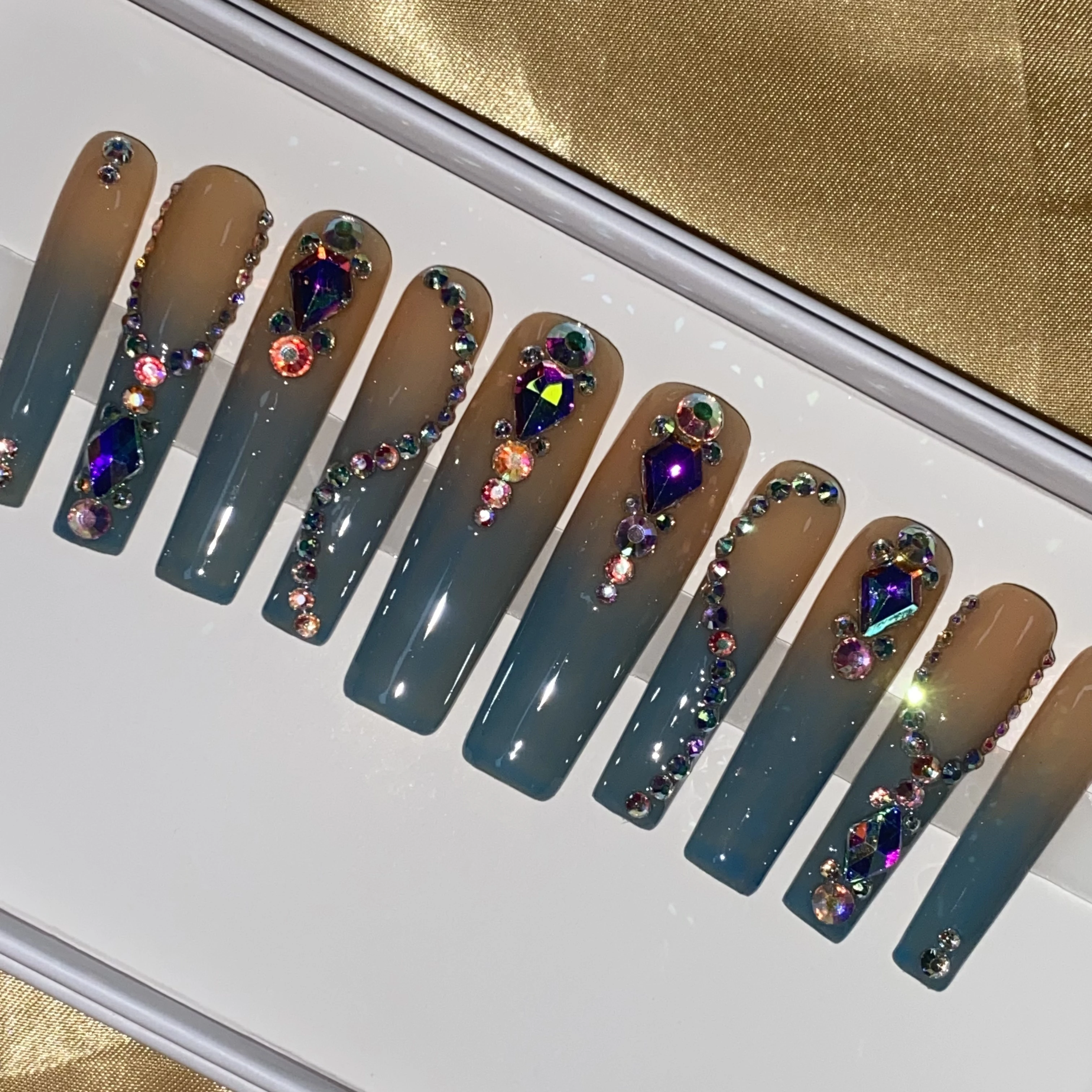 Matte Artificial Fingernails The Latest  Press On Nails Manicure False Nails with glue stickers For Girl