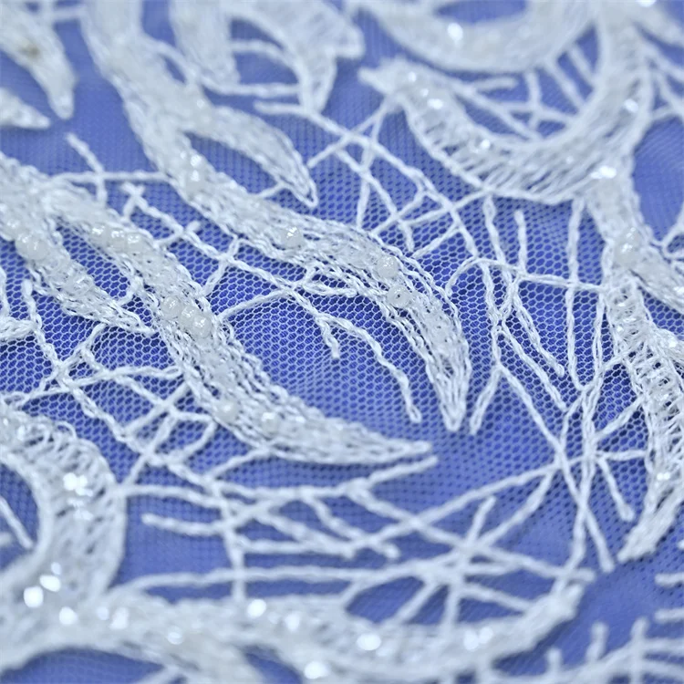 Fashion style design pure white beaded embroidered bridal applique lace for women