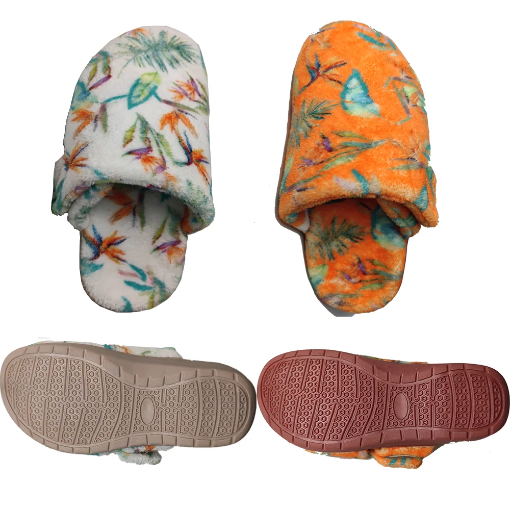 Эстетичные домашние женские пушистые эргономичные медицинские противоскользкие тапочки многоцветные от производителей обуви