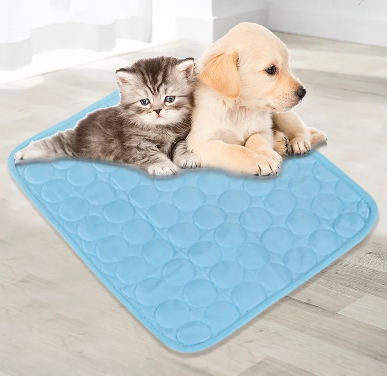 Washable Pet Cooling Mat Cold Pet Pad Cats Portable Reusable Breathable Dog Cooling Bed Mat for Dogs