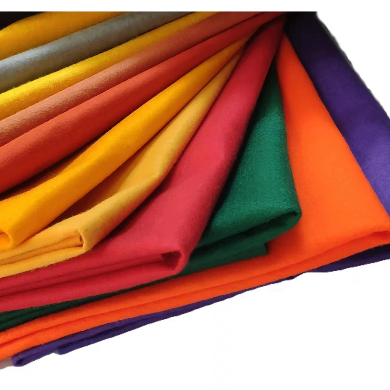 best-selling sustainable needle punch car carpet Stain Repellent anti-slip PET needle punched nonwoven felt roll for car
