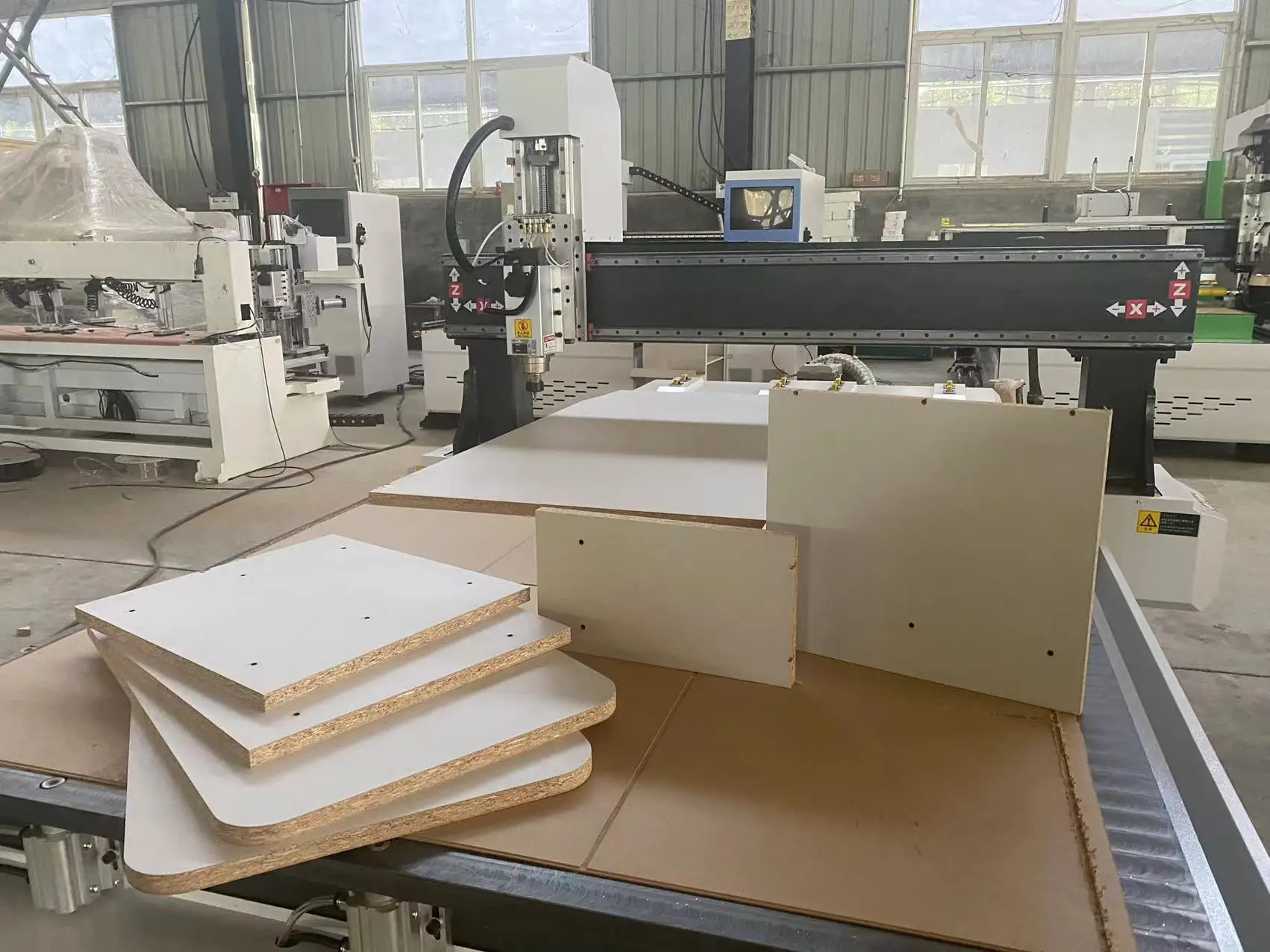 1325 wood cnc router woodworking machine 4*8ft cnc wooden router for kitchen cabinet doors furniture making