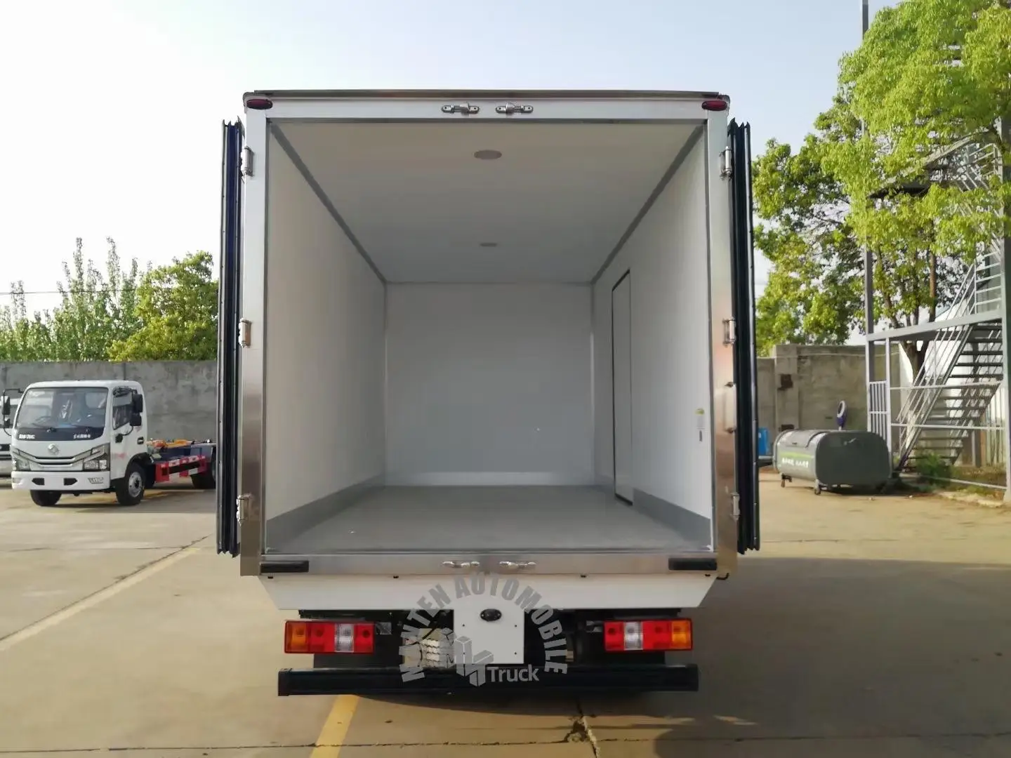 High Quality Insulation Truck Body Panel PU Gfrp Reefer Box Sandwich Freezer Refrigerated for Sale