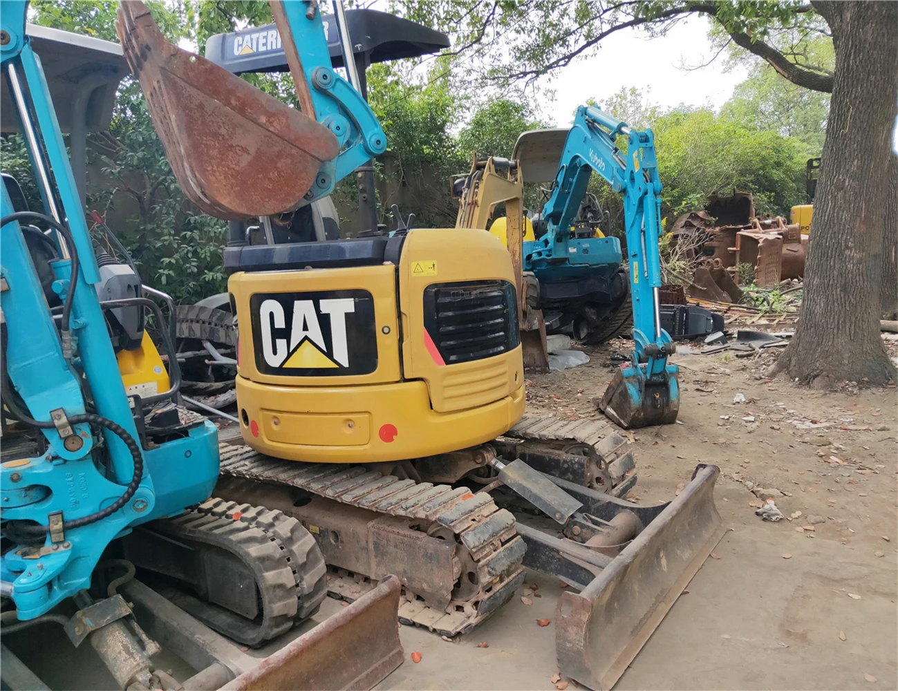 Used Caterpillar 303 Mini Crawler Excavator Cat 303 Hydraulic Excavating Machine Construction 1 Ton micro mini excavator