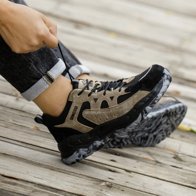 OEM/ODM  Flying Woven Breathable Mid-Top Anti-Smashing Soft Non-Slip Work Safety Shoes