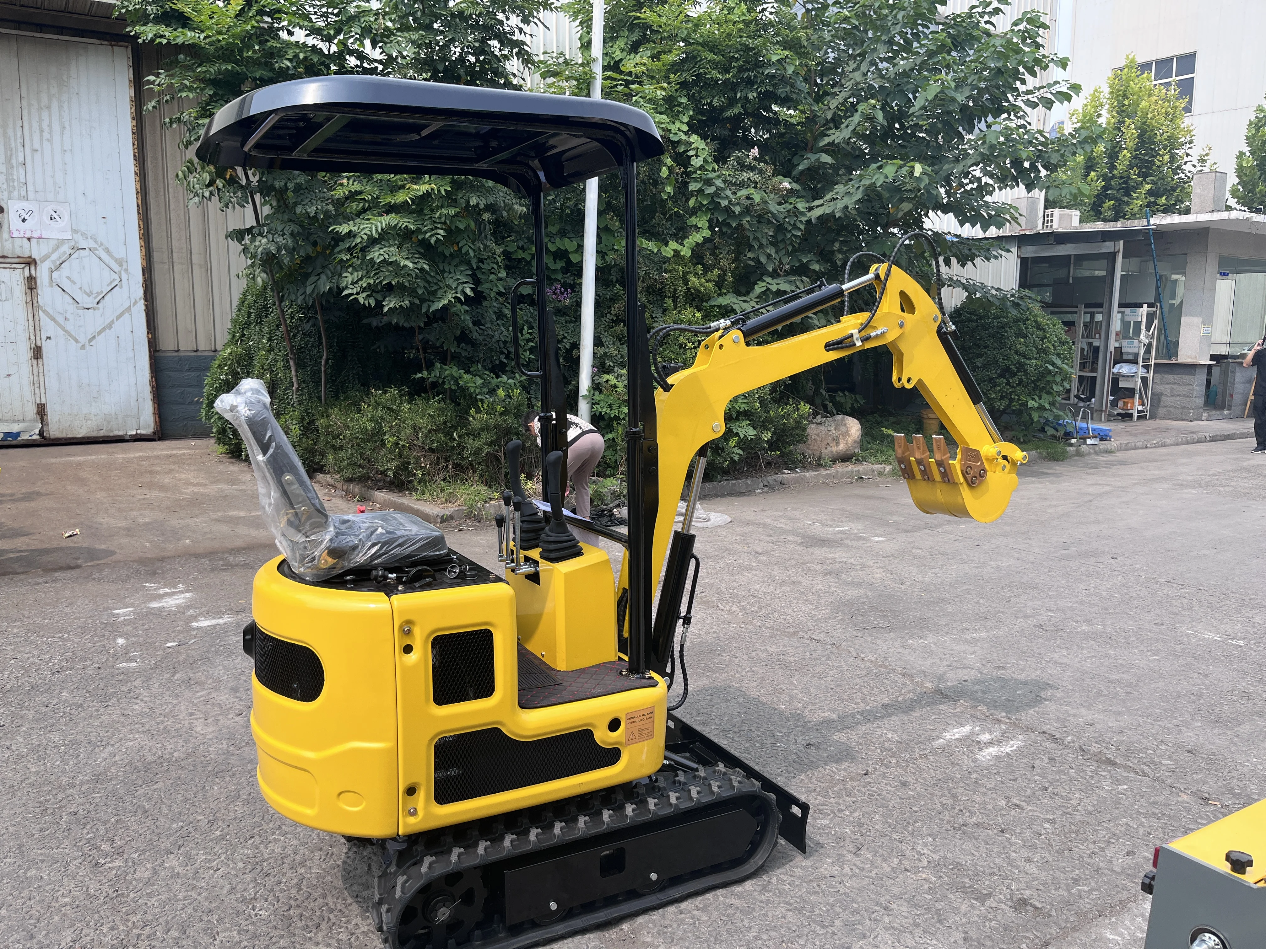 CE EPA EUROV Wholesale 1/2/3 Ton Small Digger Compact Mini Excavator for Farm Garden Use