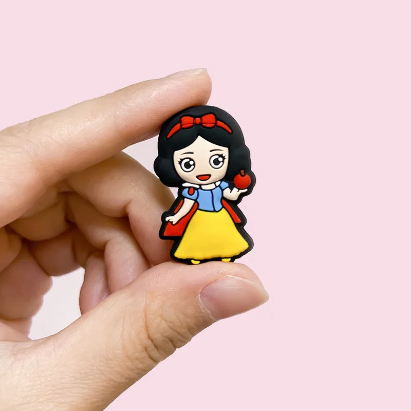 New custom cartoon character Princess shaped silicone focal Beads for pens baby pacifier chain loose beads for jewelry making