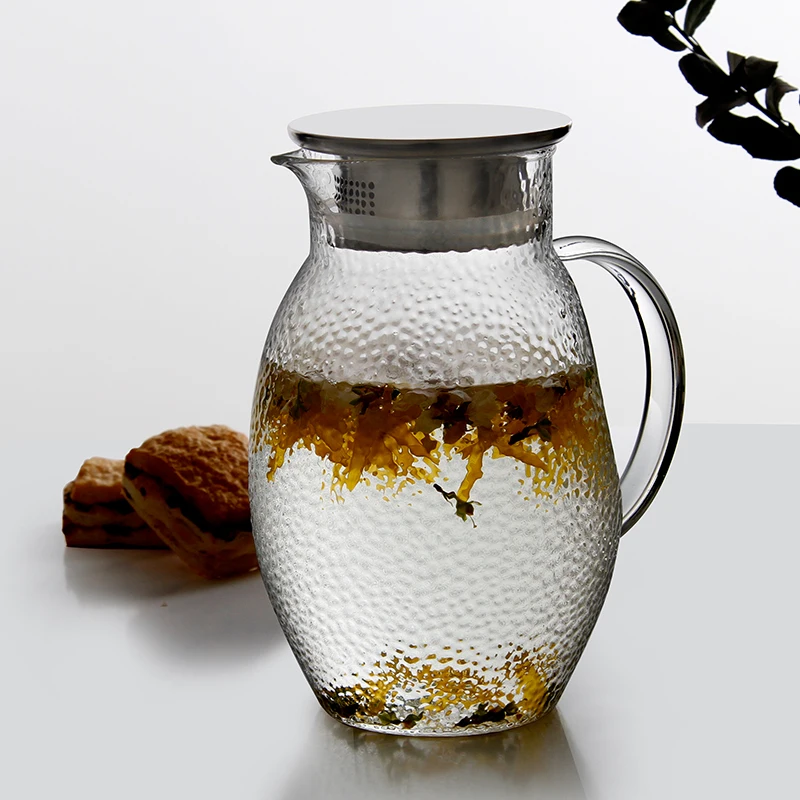 2022 Hot sale New design high borosilicate glass water bottle with lid cold water bottle