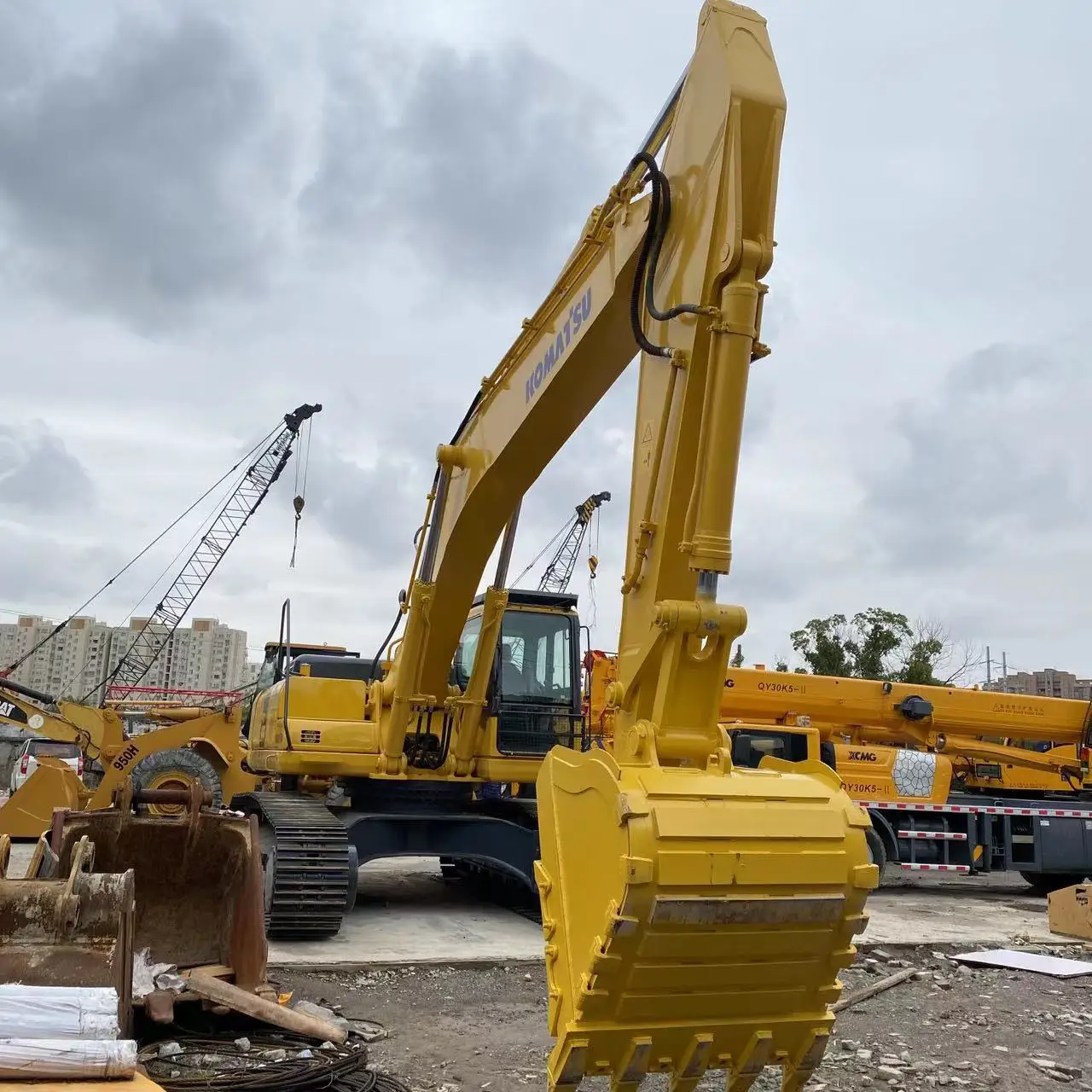 HOT SALE nice price KOMATSU PC 400-7 used crawler excavators komatsu PC400-7 large excavator