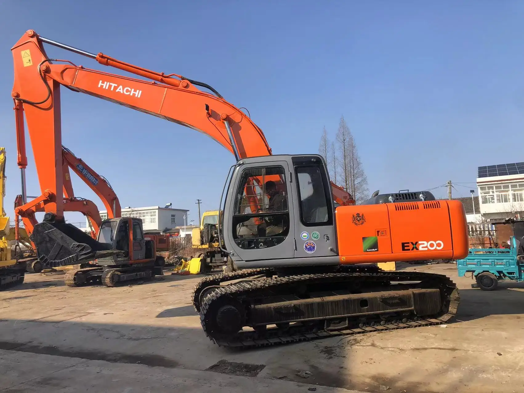 Original Japan Hitachi ZX200 Excavator Hitachi Excavator in Low Price for Hot Sale