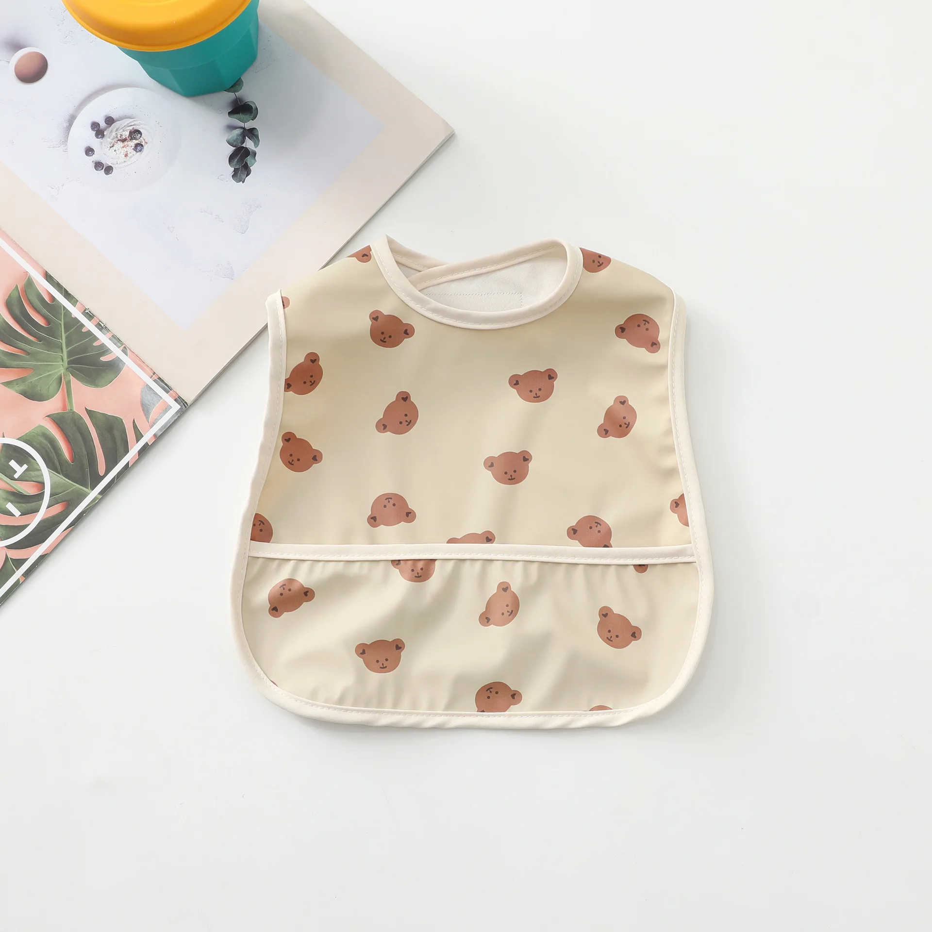 Soft PU bibs New born Baby Bib Waterproof Easy Clean and Comfortable Cute PU Baby Bibs