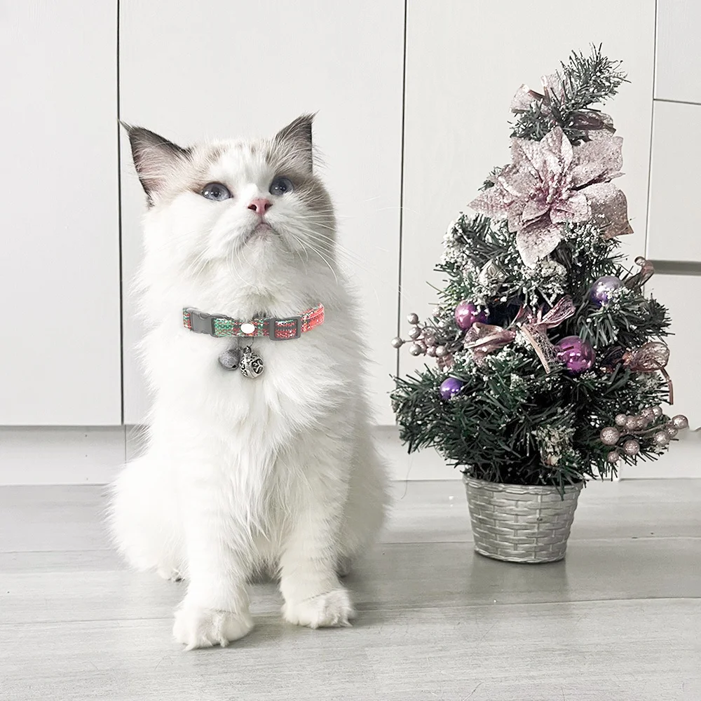 Wholesale Christmas Style Calming Catnip Bell Collar Adjustable Cat Collar Cute Pet Collar With Removable