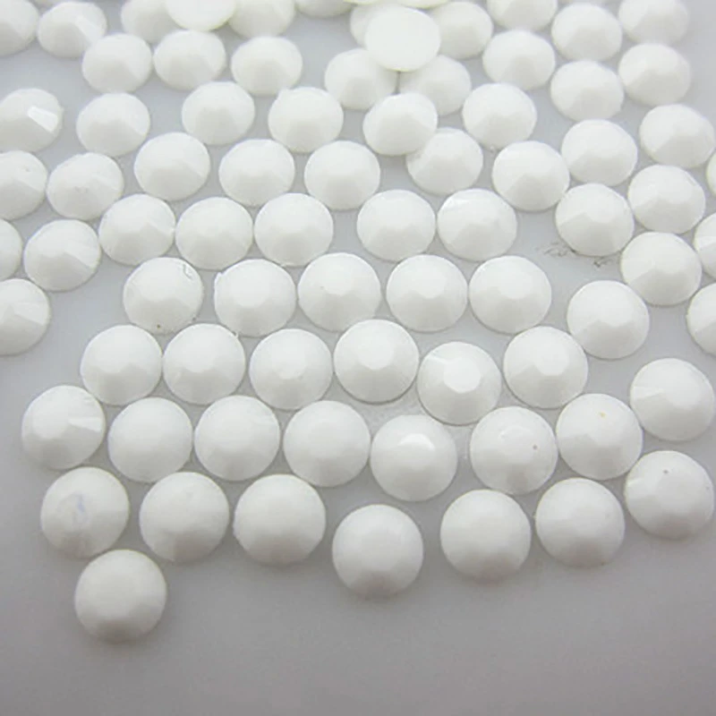 Wholesale 2mm 3mm 4mm 5mm 6mm 14 Cuts Loose Bulk Resin Rhinestones Painting Nail DrillFlat Back White Resin Diamond