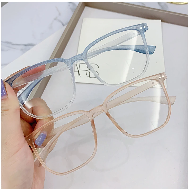 DOISYER Newest Fashion Photochromic Glasses Prescription Glasses Retro Classic Faux Wood Grain Square Anti blue Light Glasses