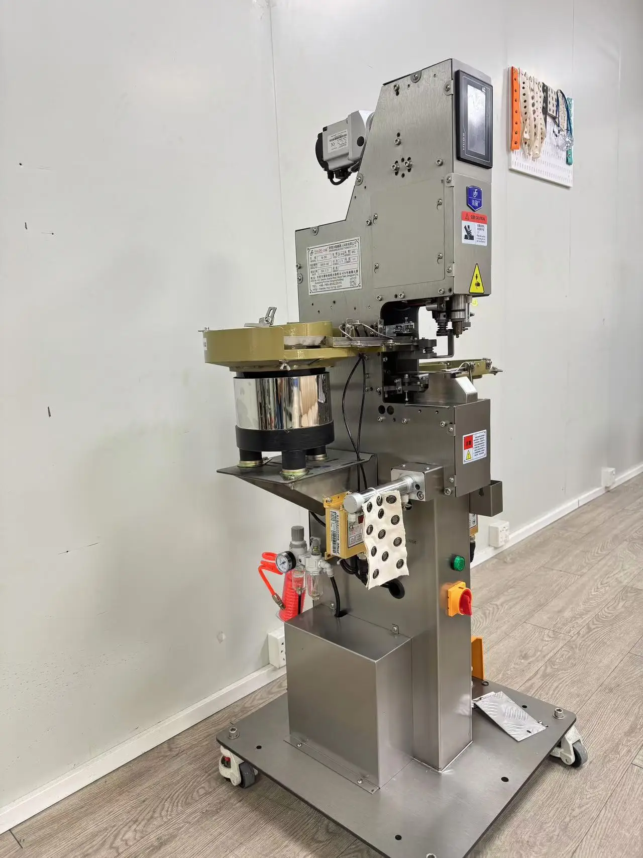 Bag Shoe Button Eyelet Machine Versatile Button Making Machinery New Motor Direct Factory Riveting Eyeleting Punching Buttoning