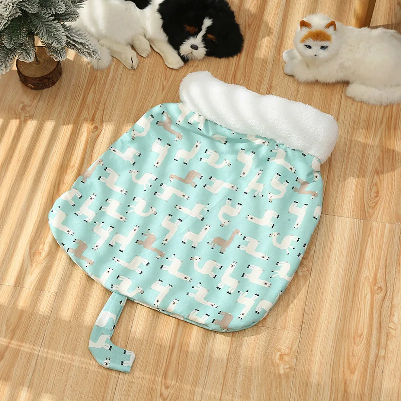 2024 Fine Era Wholesale  Cat Cave Floral Pattern Winter Warm Pet Nest Breathable Fiber Bed for Dogs Custom Packing