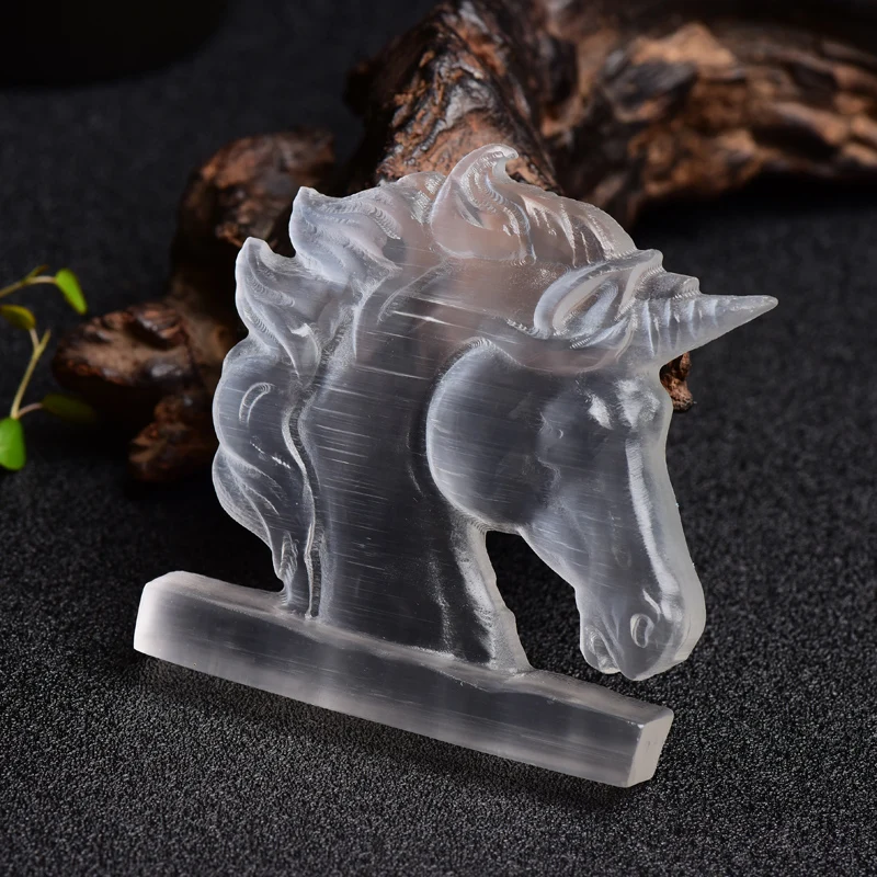 Wholesale natural crystal selenite gypsum unicorn quartz model healing sculpture crafts mascot gifts