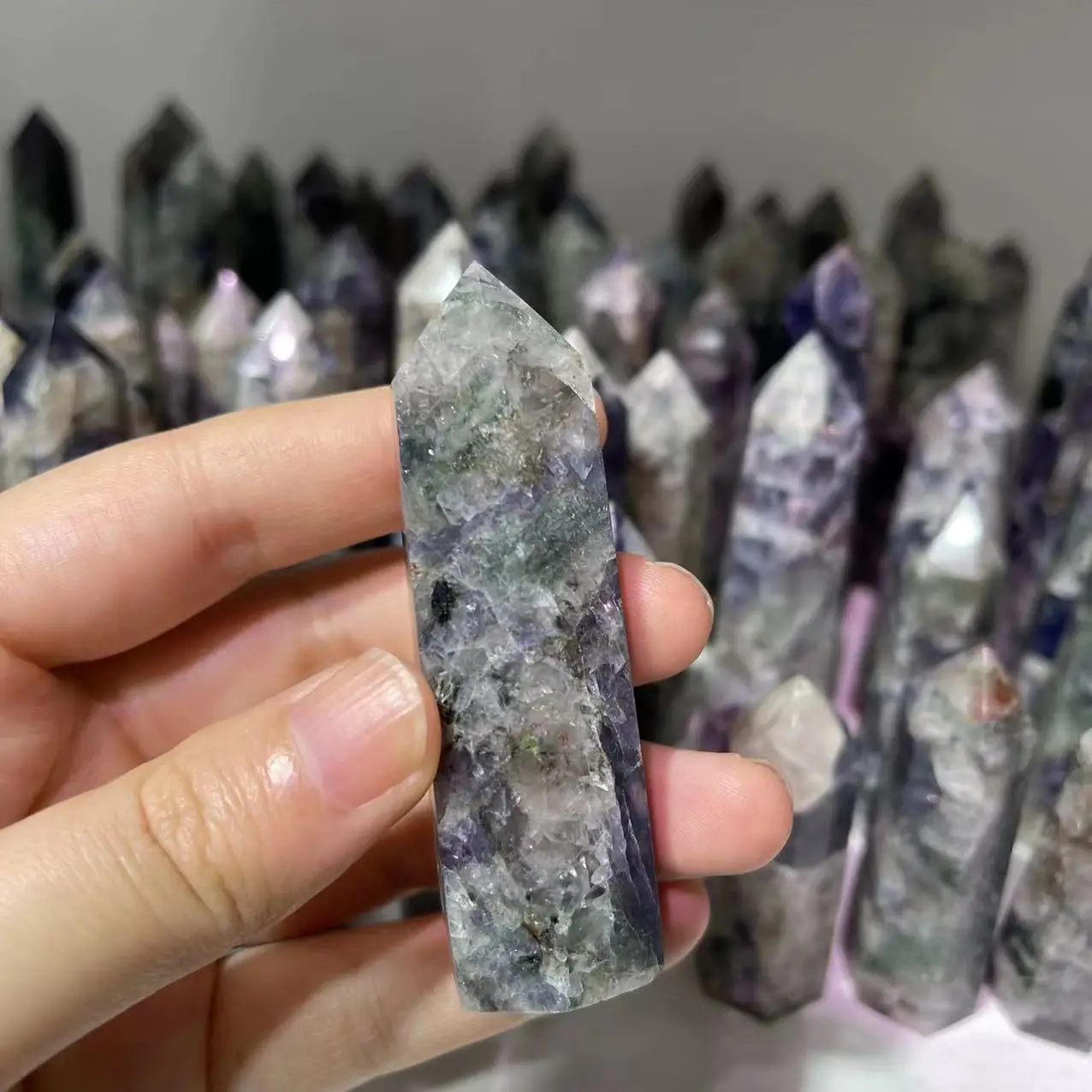 Wholesale High Quality Healing Stones Decoration Gifts Natural Crystal Bloodshot Iolite Point