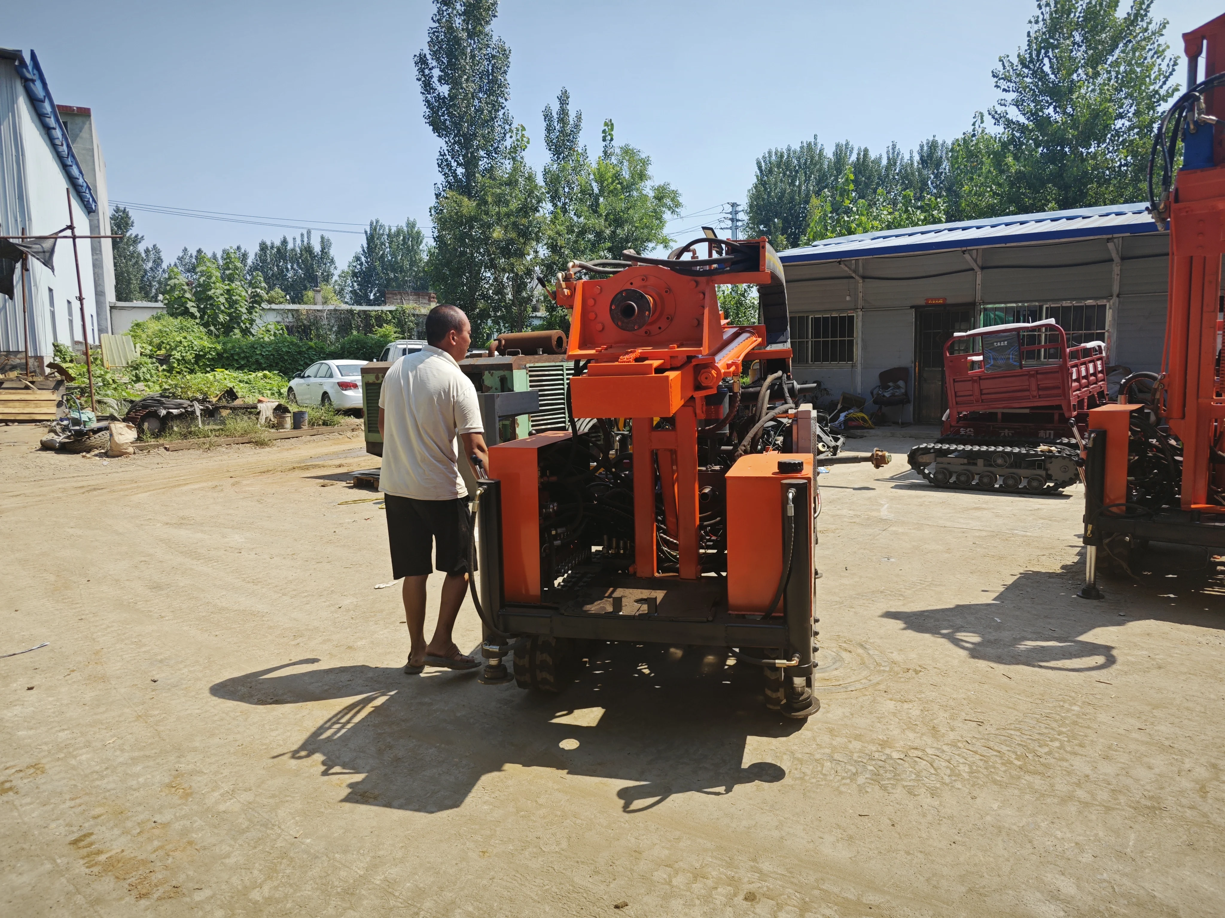 Factory price 200m deep hole water well drilling rig with free mud pump suitable for family farm mountainous area