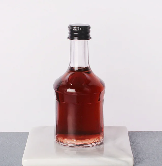 50ml Mini sealed sub packed transparent whisky glass bottle supplied by the manufacturer