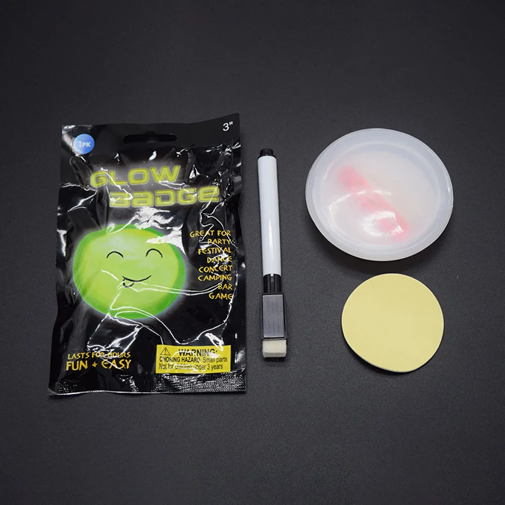 New Colorful glow in the dark party sticks wedding party personalised glow sticks Glow Badge kids toy