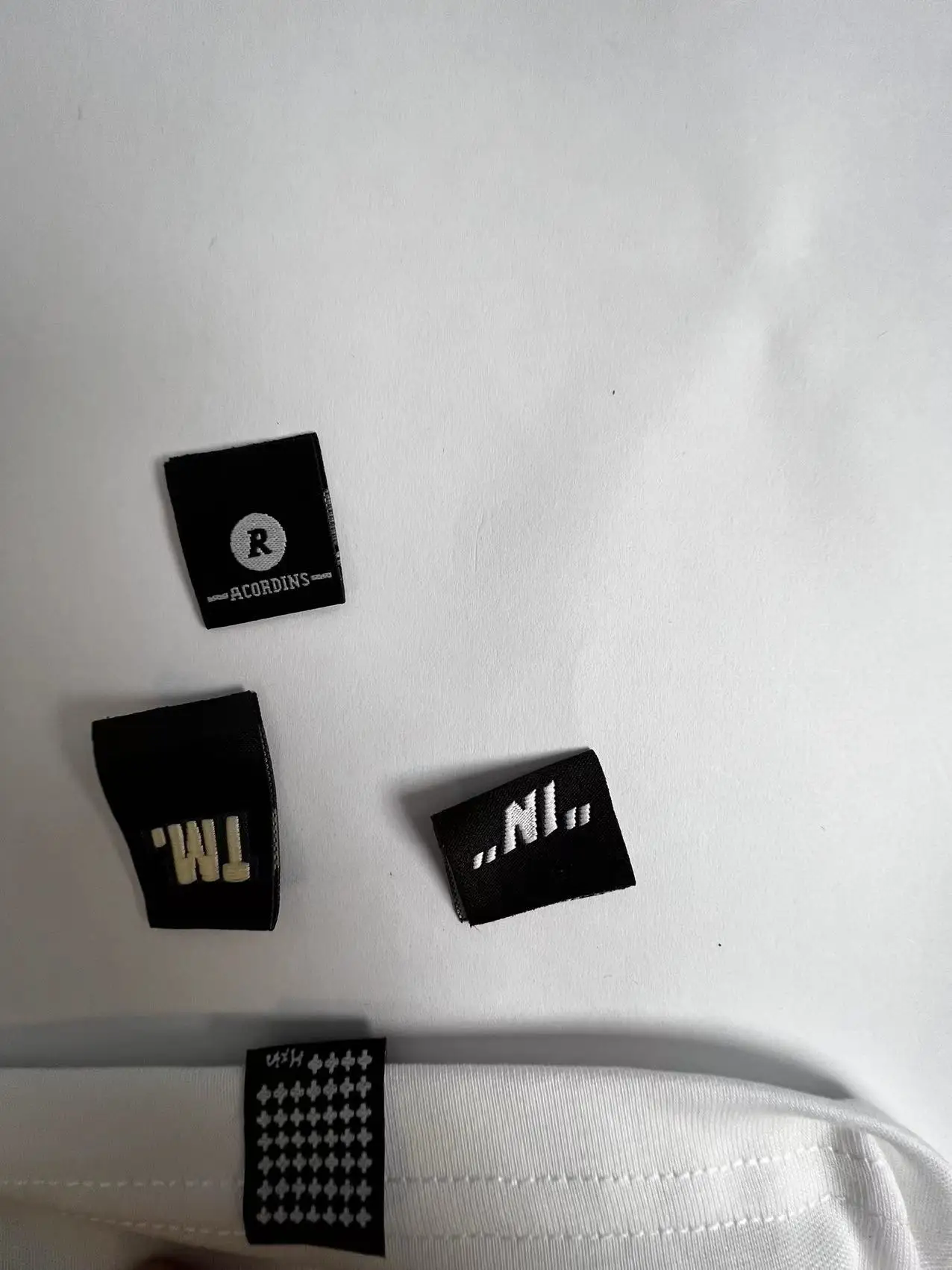 manufacturer clothes tagger labels custom woven label t shirt No reviews yet