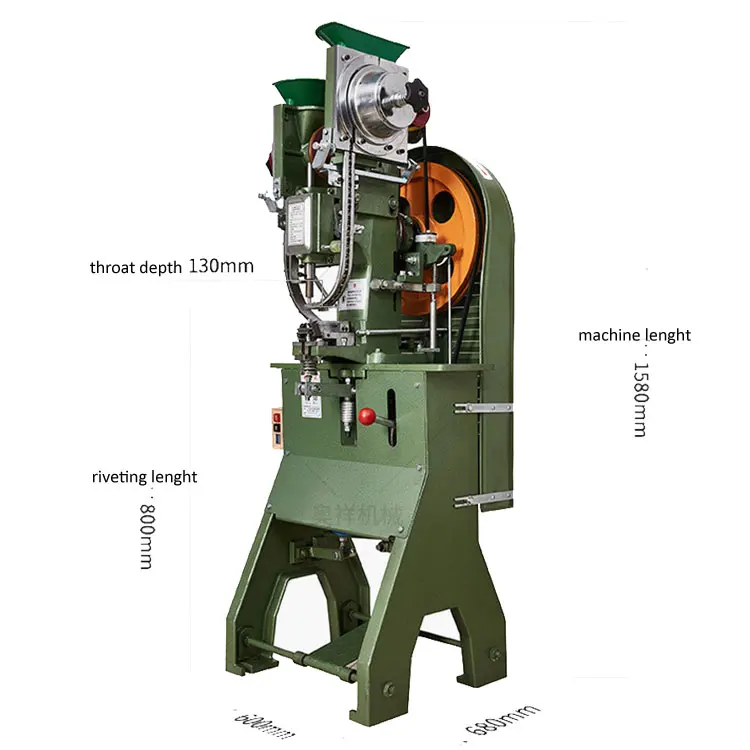 Automatic corn-eye riveting machine for tarpaulin