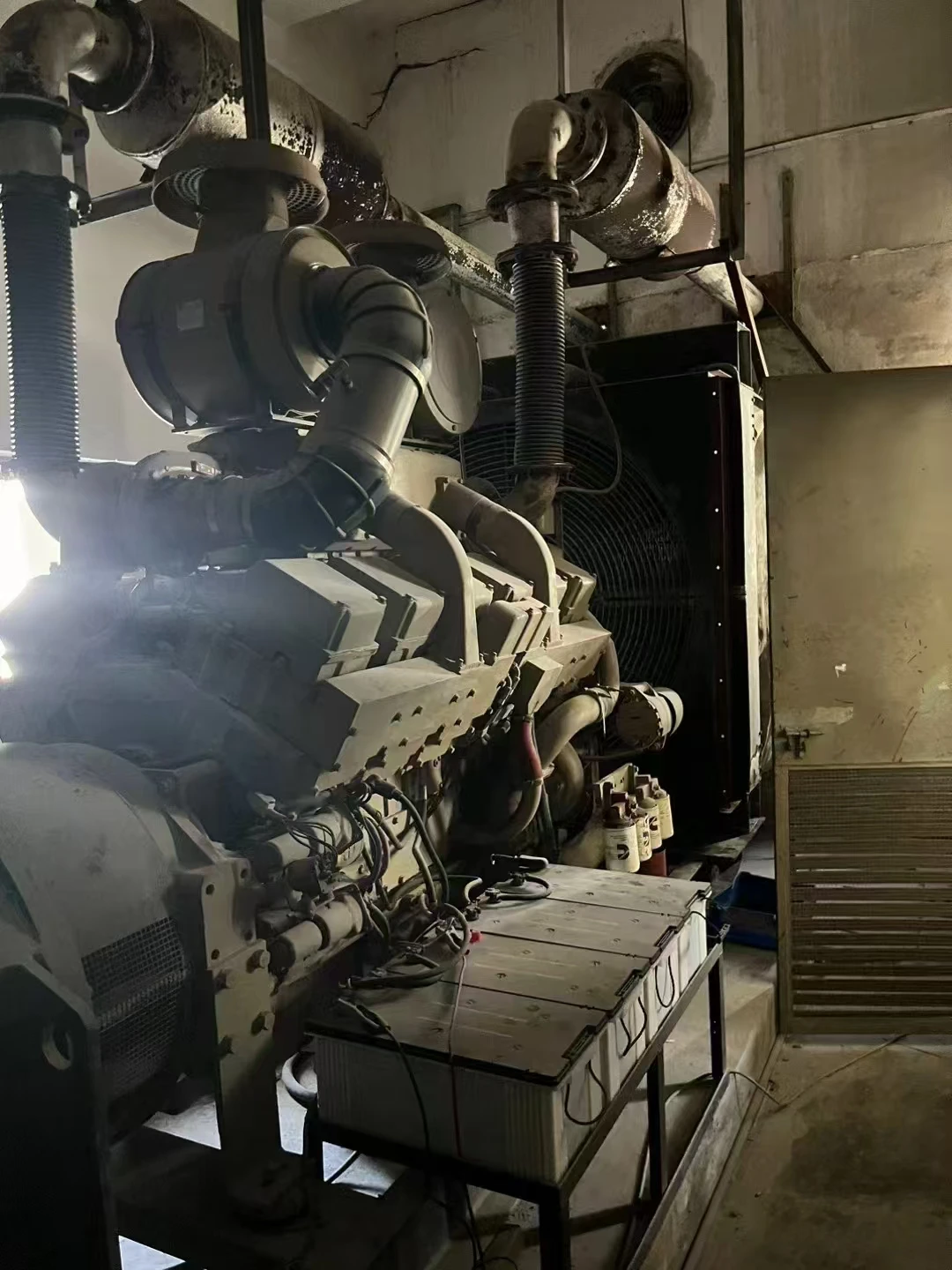 cummins used diesel generator sets KTA38-G2 cummins 800KW diesel generator