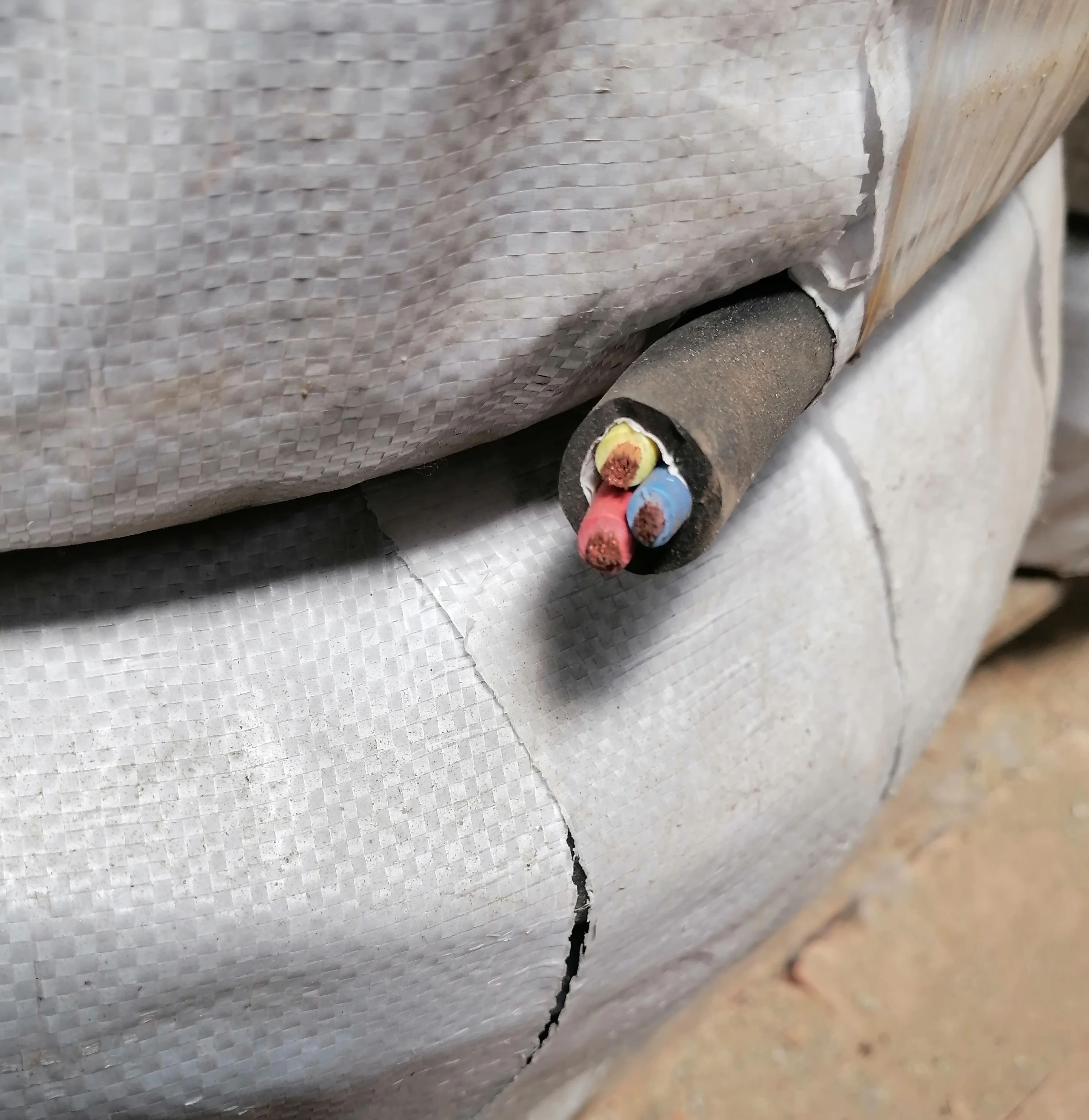 ZLP 800 кабель подвесной резиновый платформы