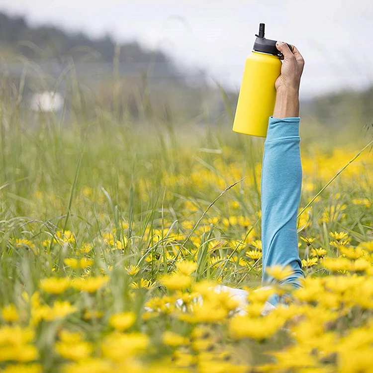 Wholesale 32 Oz Sports Water Container Easy Carry Double Wall Stainless Steel Bottles Insulated Bottles With Straw