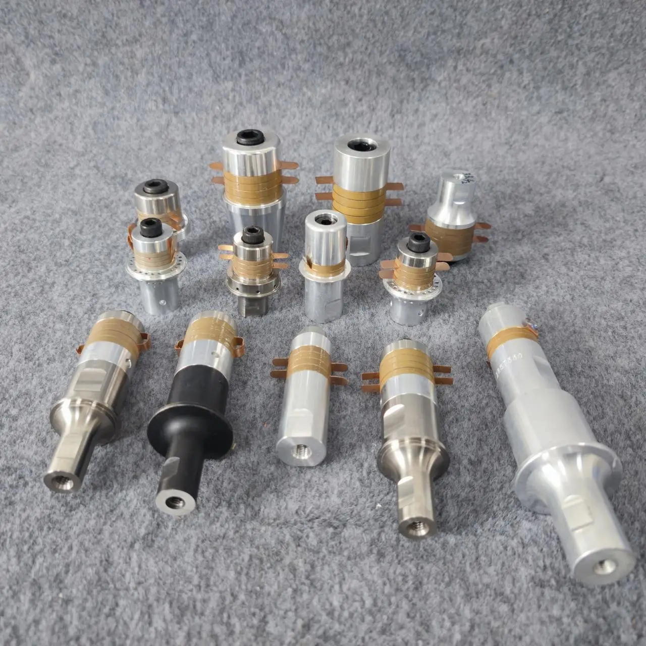 Multi-function Multi-specification Ultrasonic Transducer Vibrator 20khz Ultrasonic Transducer