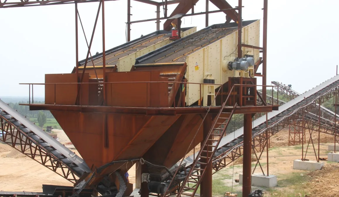 lo mas vendido 2024 YK Vibrating Screen for Separating Stone Sand Making Line ISO certified zhengzhou