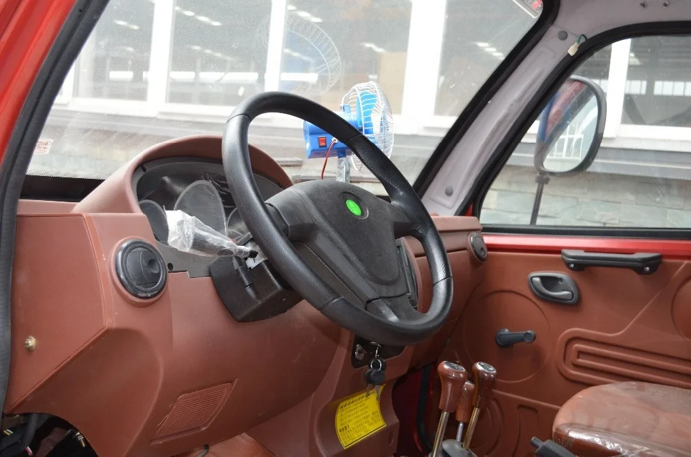 hot sale 800CC motorized gas powered three wheel cargo tricycle with closed cabin with RVC for adult to sell