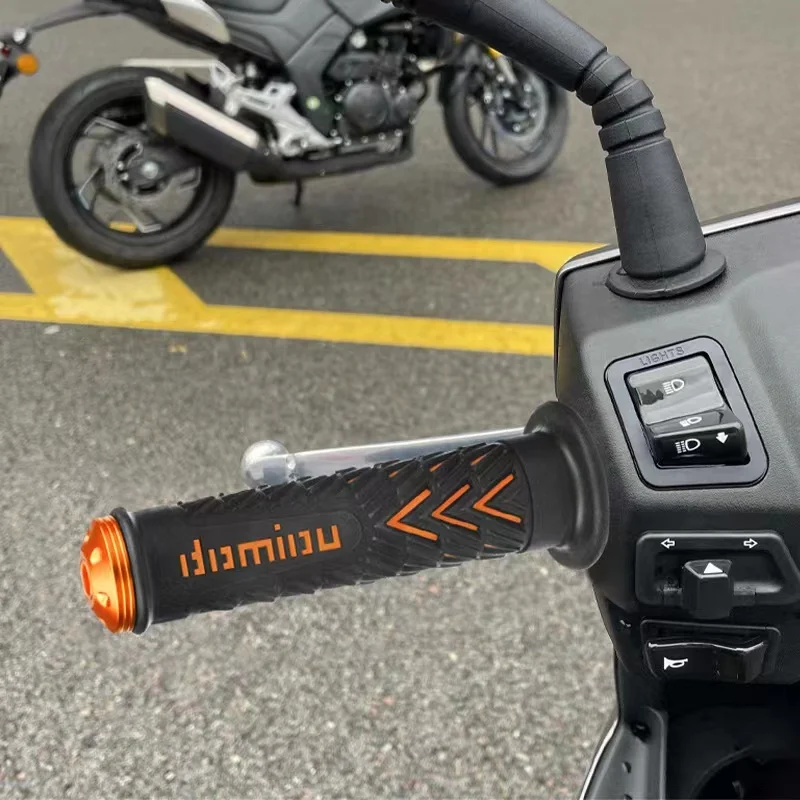 Motorcycle off-road vehicle modified handle cover cross-border modified accelerator new  arrow handle rubber cover