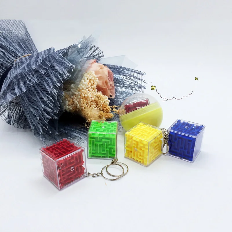 Factory Creative 3D Small Mini Maze Game Puzzle Early Education Keychain Toy For Kids