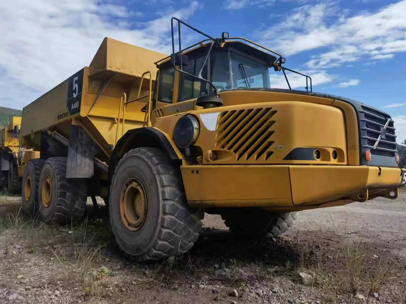 Подержанный самосвал Volvo A40D 6x6 внедорожник для землеройного оборудования